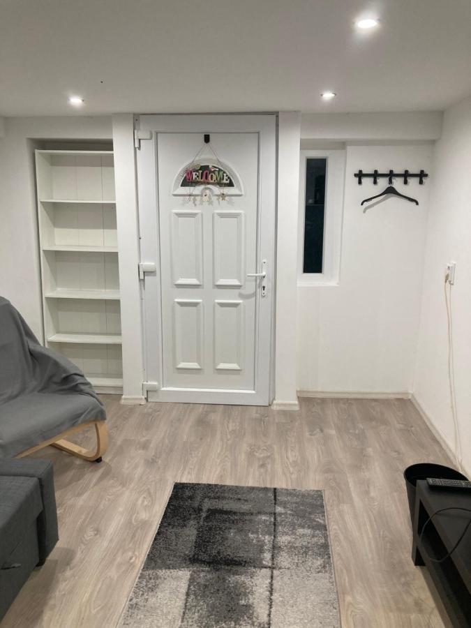 Dobozi Apartman Debreţin Exterior foto