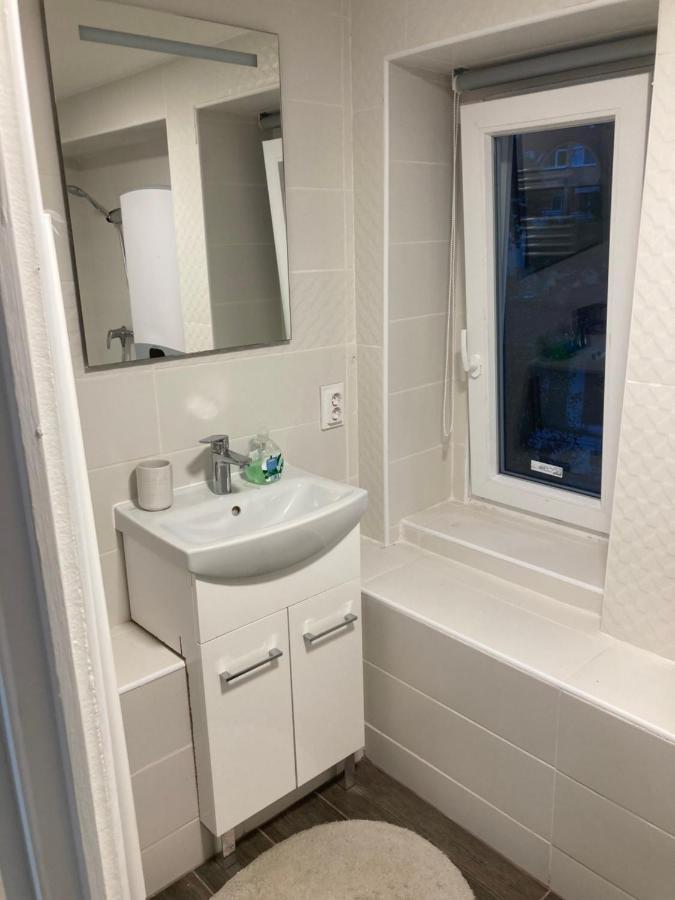 Dobozi Apartman Debreţin Exterior foto