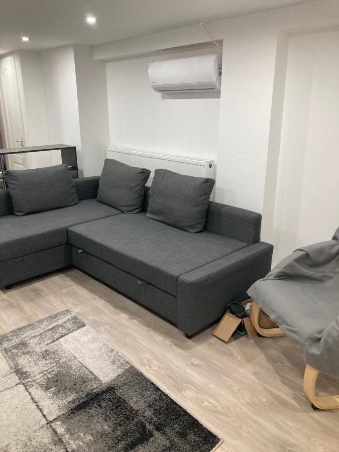 Dobozi Apartman Debreţin Exterior foto