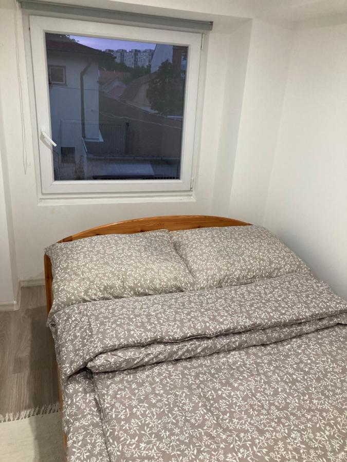 Dobozi Apartman Debreţin Exterior foto